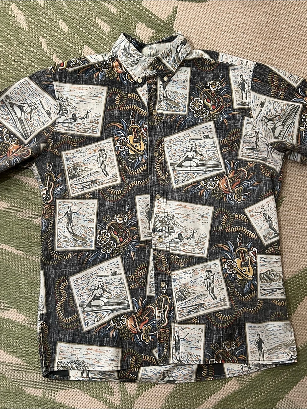Reyn Spooner Black and Cream Surf Print Casual Button-Down Aloha Shirt